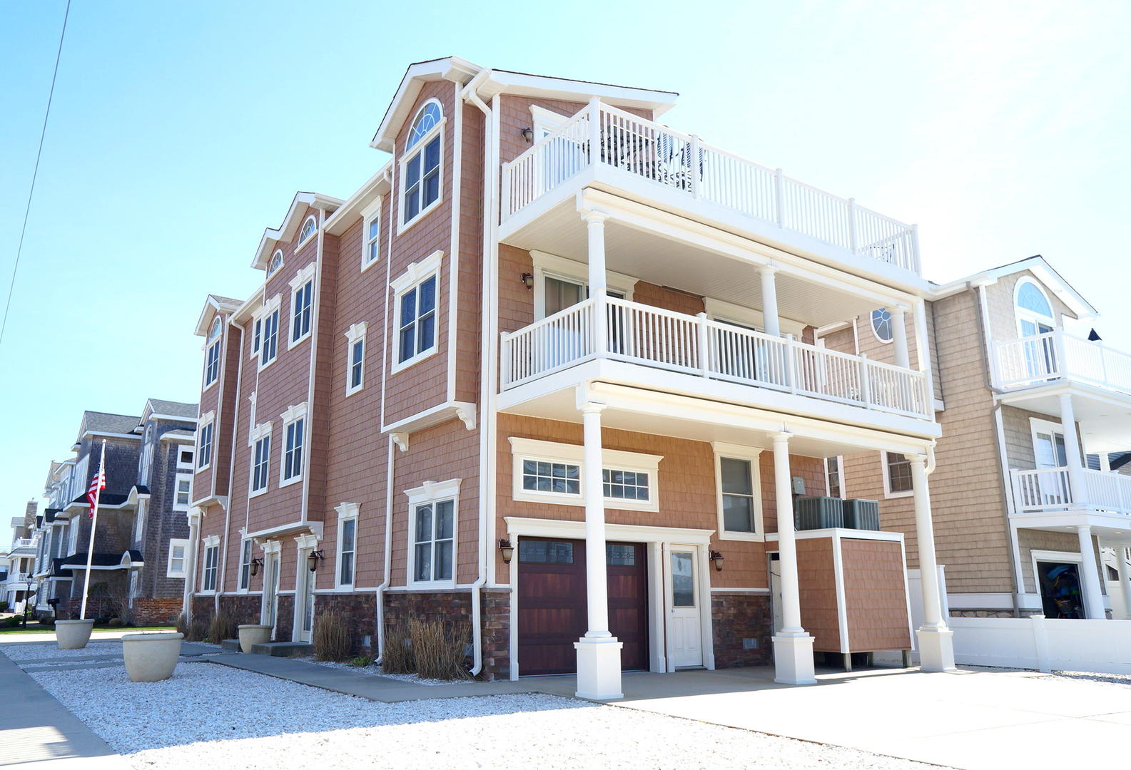 17 55th Street South | Sea Isle City, NJ | Long & Foster Vacation