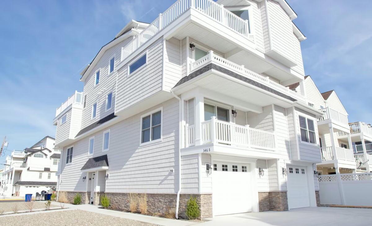 Long & Foster Vacation Rentals-346 39th Street South-image-1