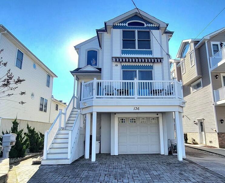 Long & Foster Vacation Rentals-136 38th Street-image-1