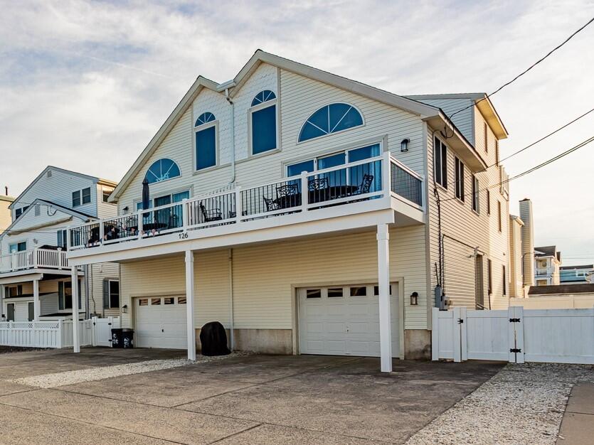 Long & Foster Vacation Rentals-126 86th Street West-image-1