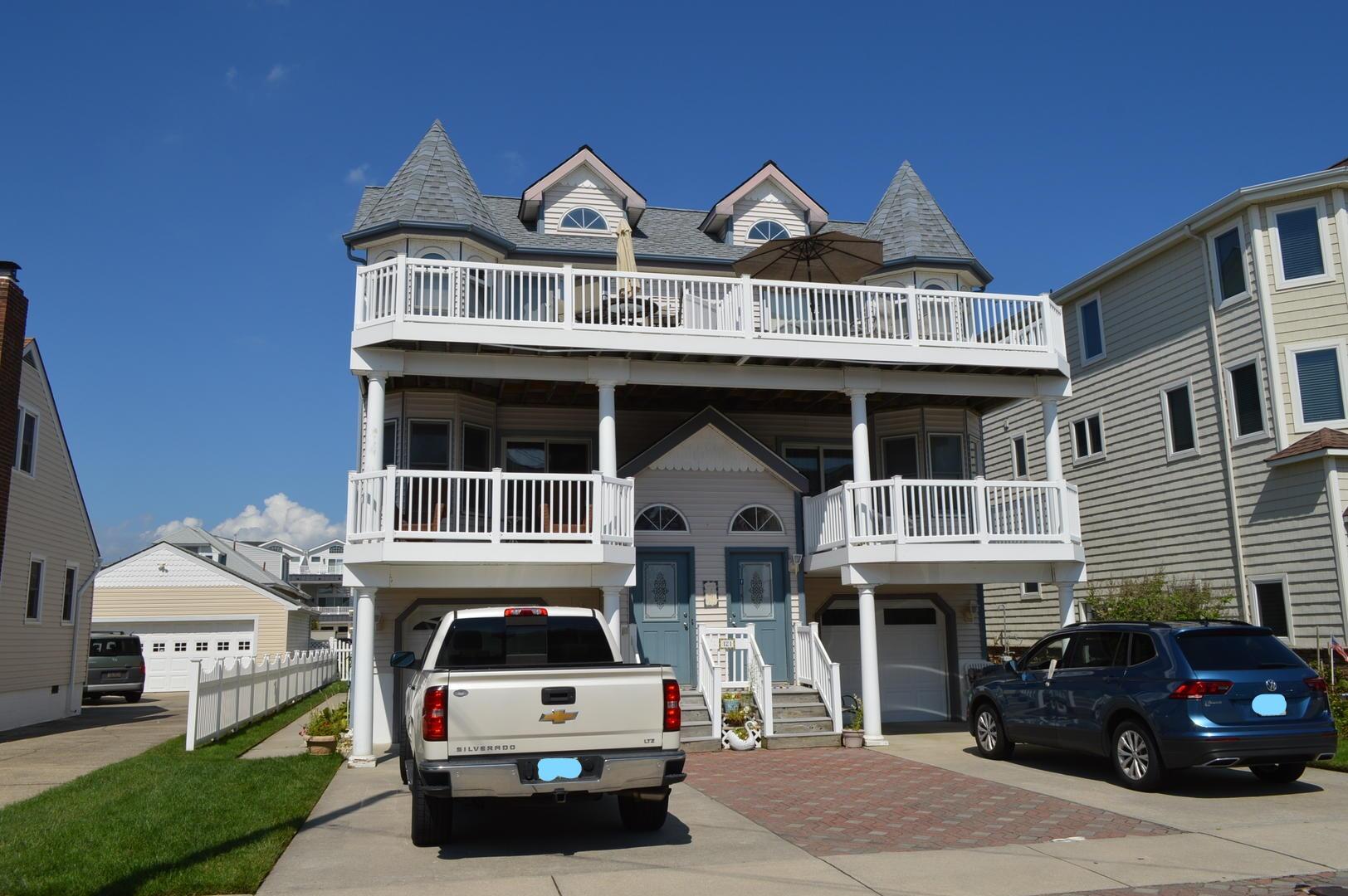 Long & Foster Vacation Rentals-121 53rd Street West-image-1