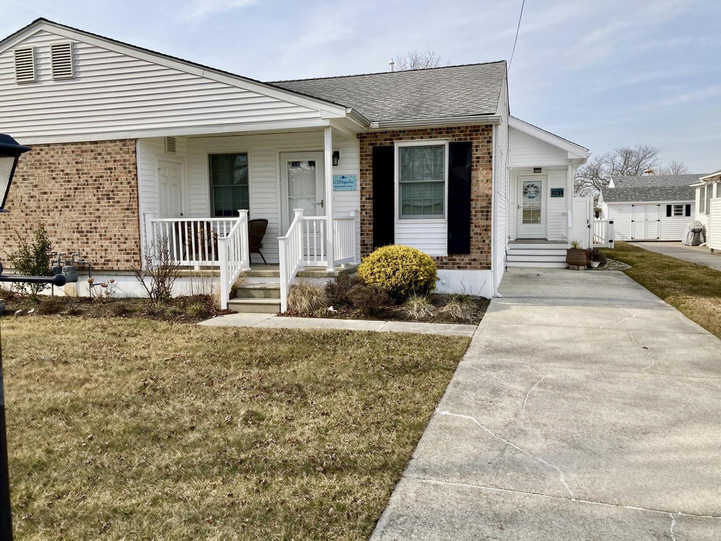 Long & Foster Vacation Rentals-1233 Virginia Ave.-image-1