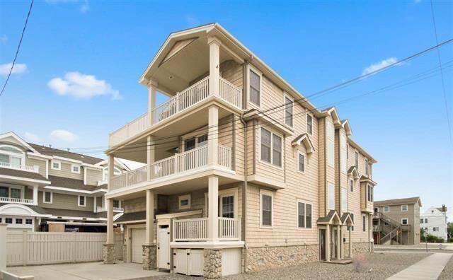 Long & Foster Vacation Rentals-5605 Pleasure Avenue North-image-1
