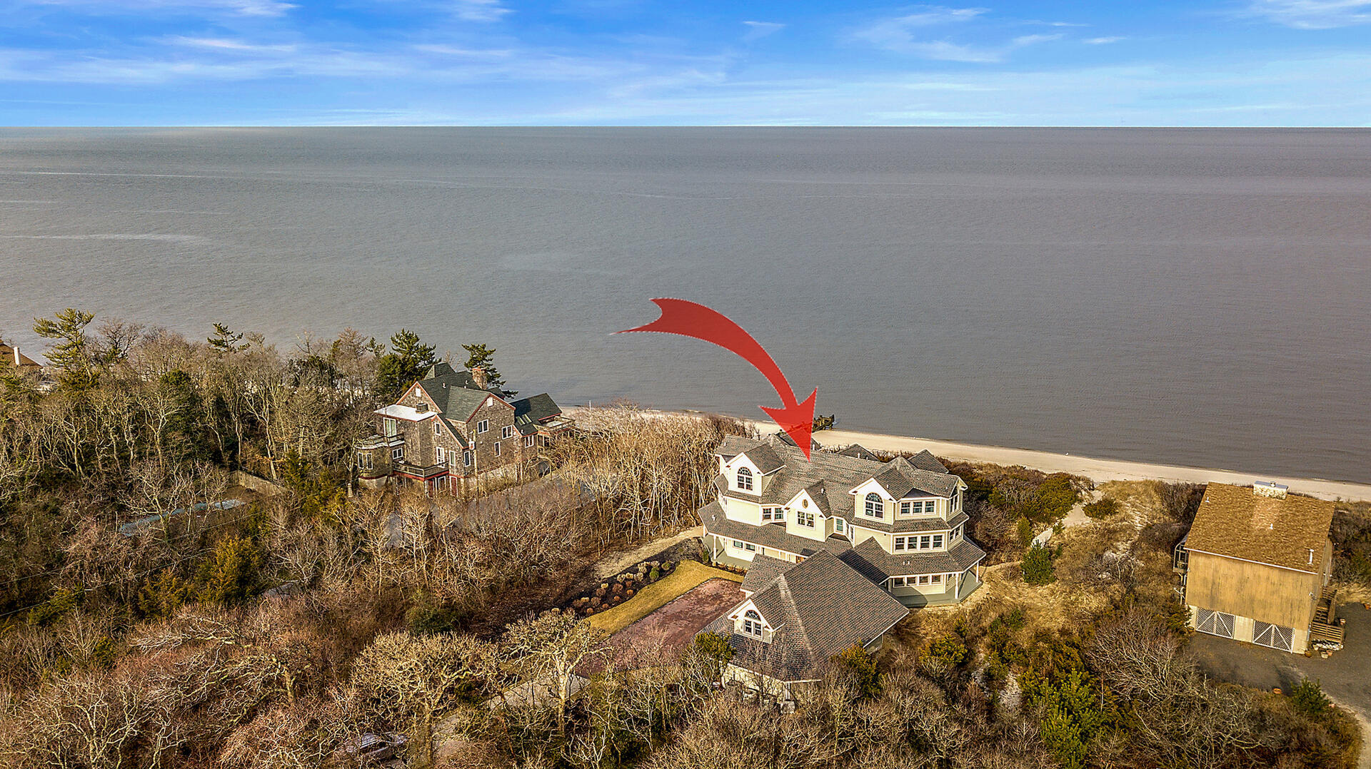 Long & Foster Vacation Rentals-2693 Bay Drive-image-1