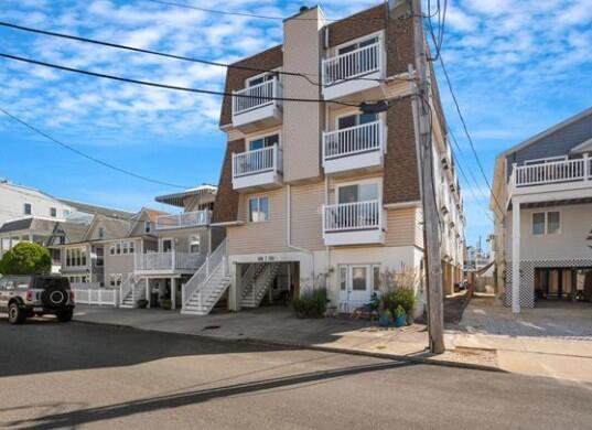 Long & Foster Vacation Rentals-221 87th Street #302-image-1