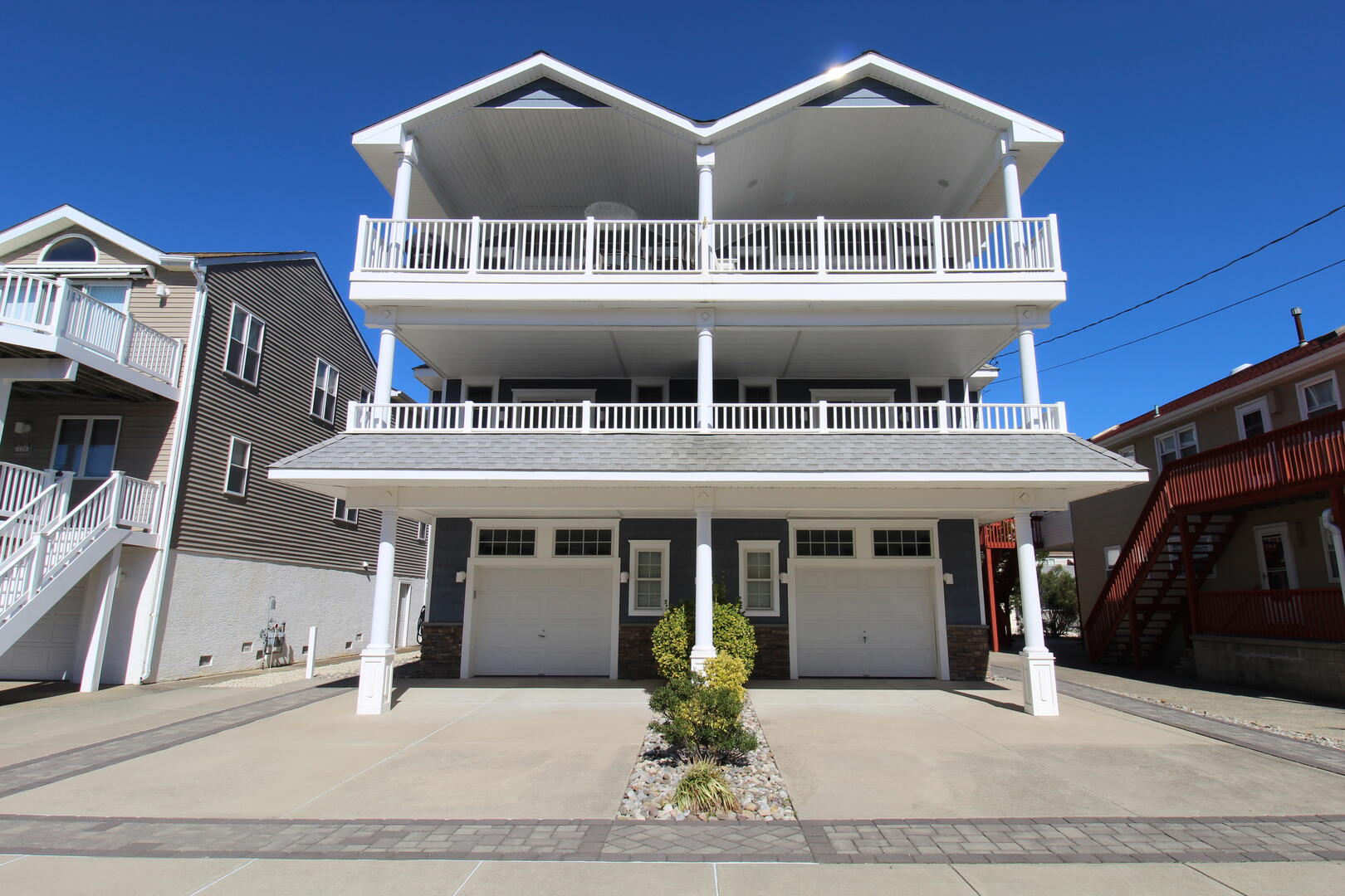 Long & Foster Vacation Rentals-121 72nd Street West-image-1