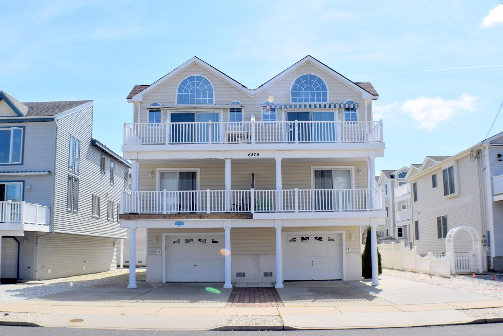 Long & Foster Vacation Rentals-6505 Central Avenue South-image-1