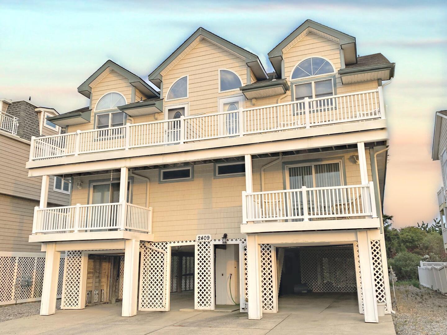 Long & Foster Vacation Rentals-2409 Landis Avenue South-image-1