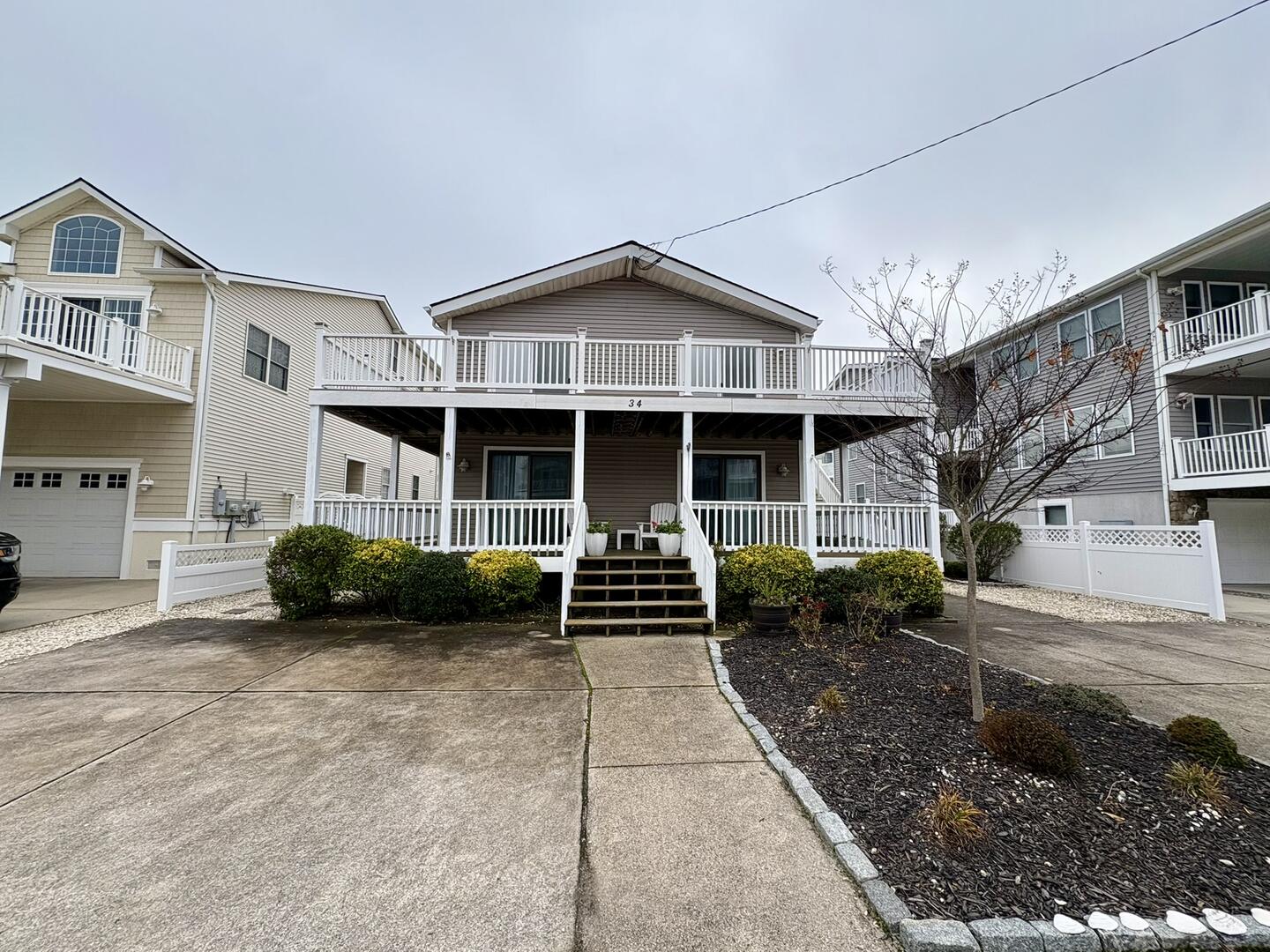 Long & Foster Vacation Rentals-34 78th Street 1st floor-image-1