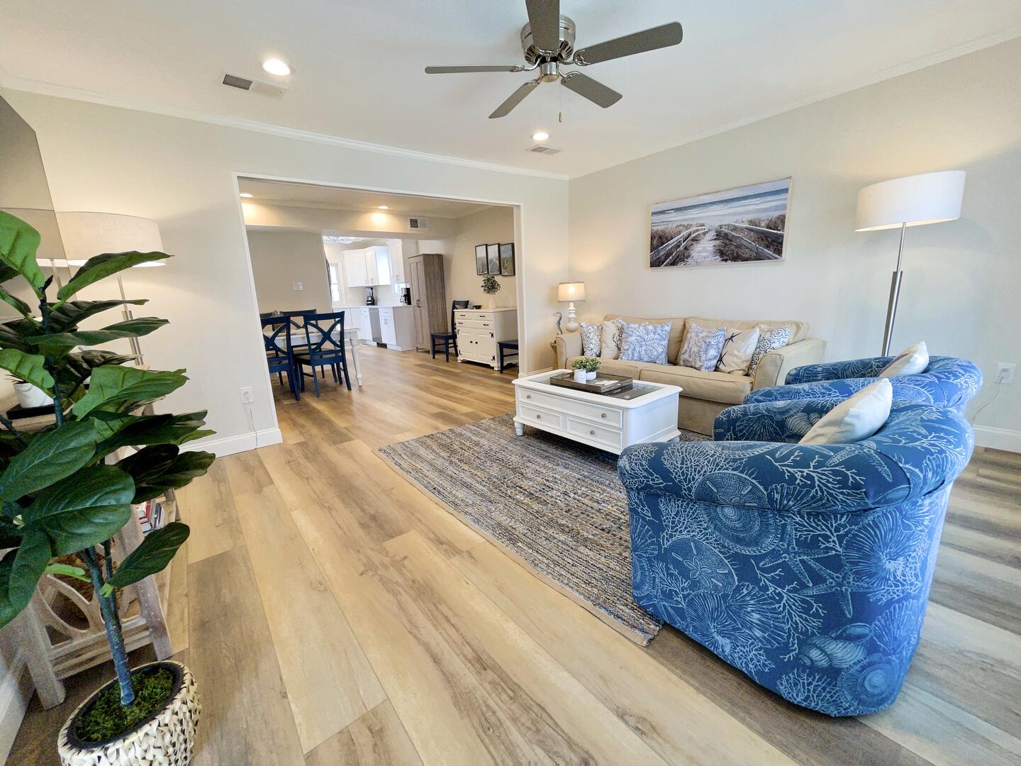 Long & Foster Vacation Rentals-10401 Corinthian Drive-image-1