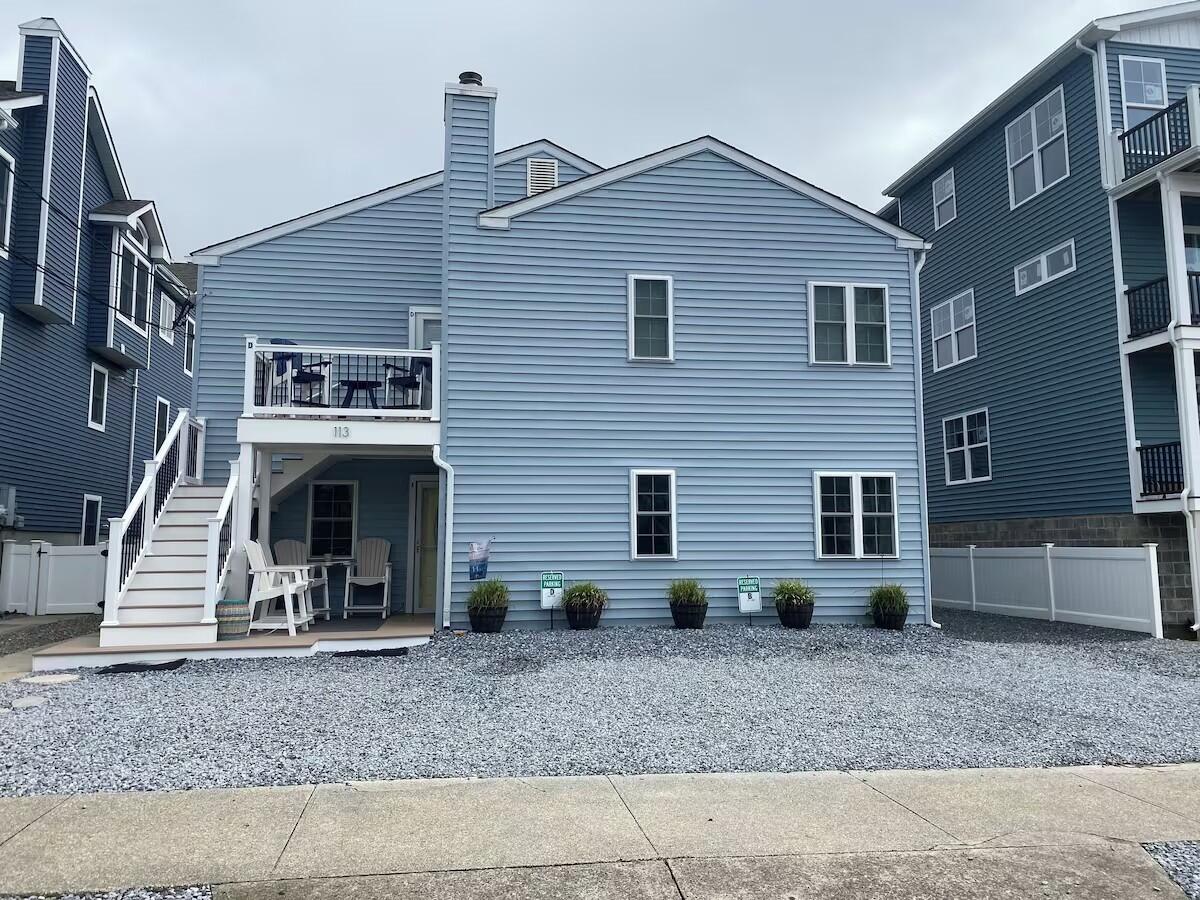 Long & Foster Vacation Rentals-113 60th Street Unit D-image-1