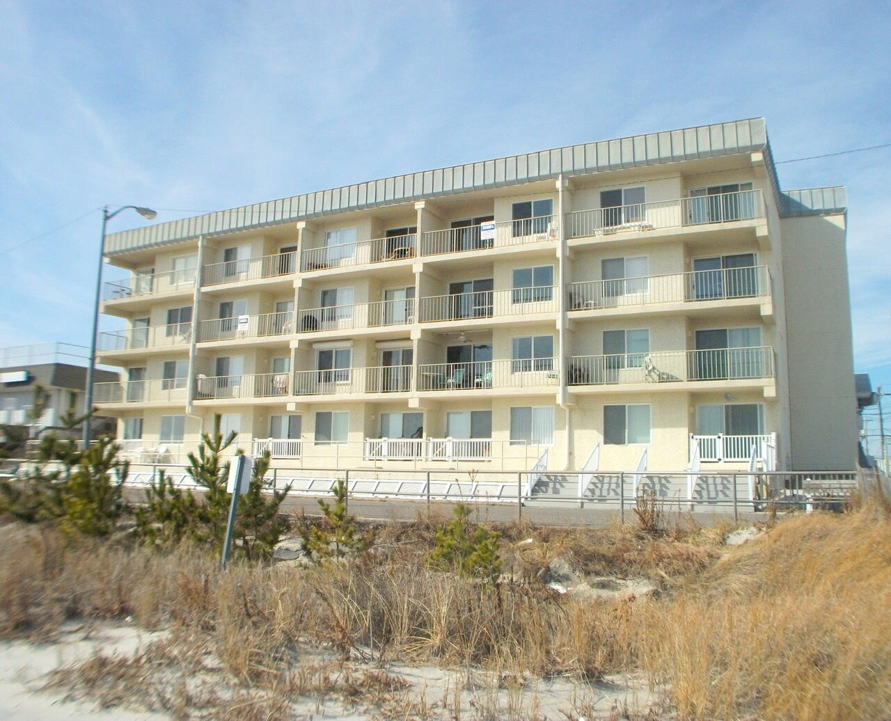 Long & Foster Vacation Rentals-4100 Promenade 3C-image-1