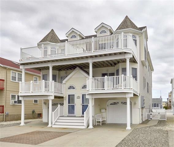 Long & Foster Vacation Rentals-113 72nd Street East-image-1