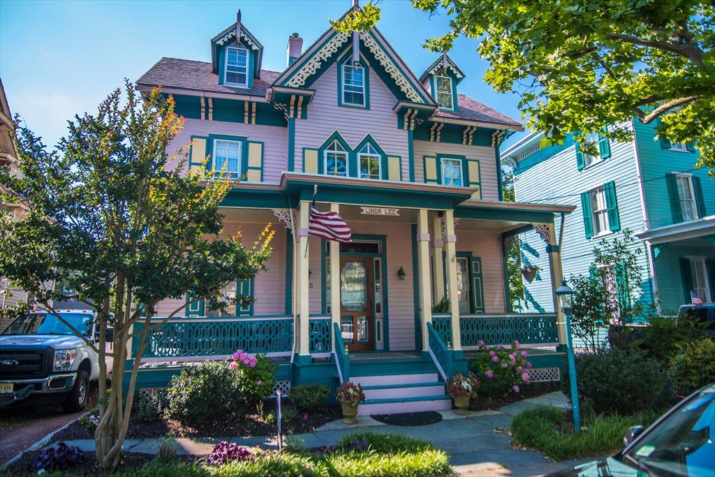 Long & Foster Vacation Rentals-725 Columbia Ave.-image-1