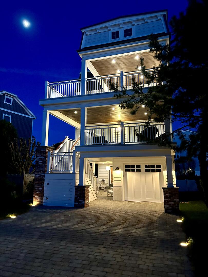 Long & Foster Vacation Rentals-1624 New Jersey Ave-image-1