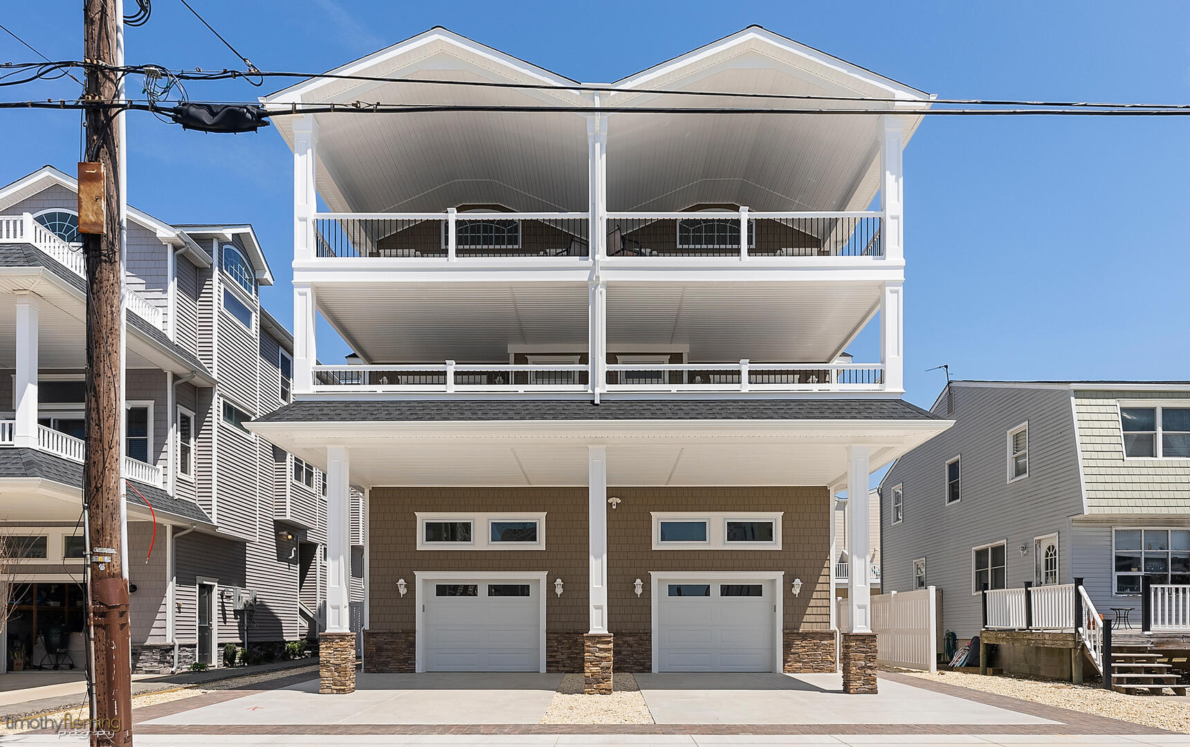 Long & Foster Vacation Rentals-215 38th Street West-image-1