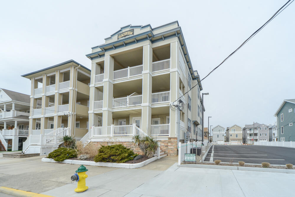 Long & Foster Vacation Rentals-1122 Ocean Ave Unit 5-image-1
