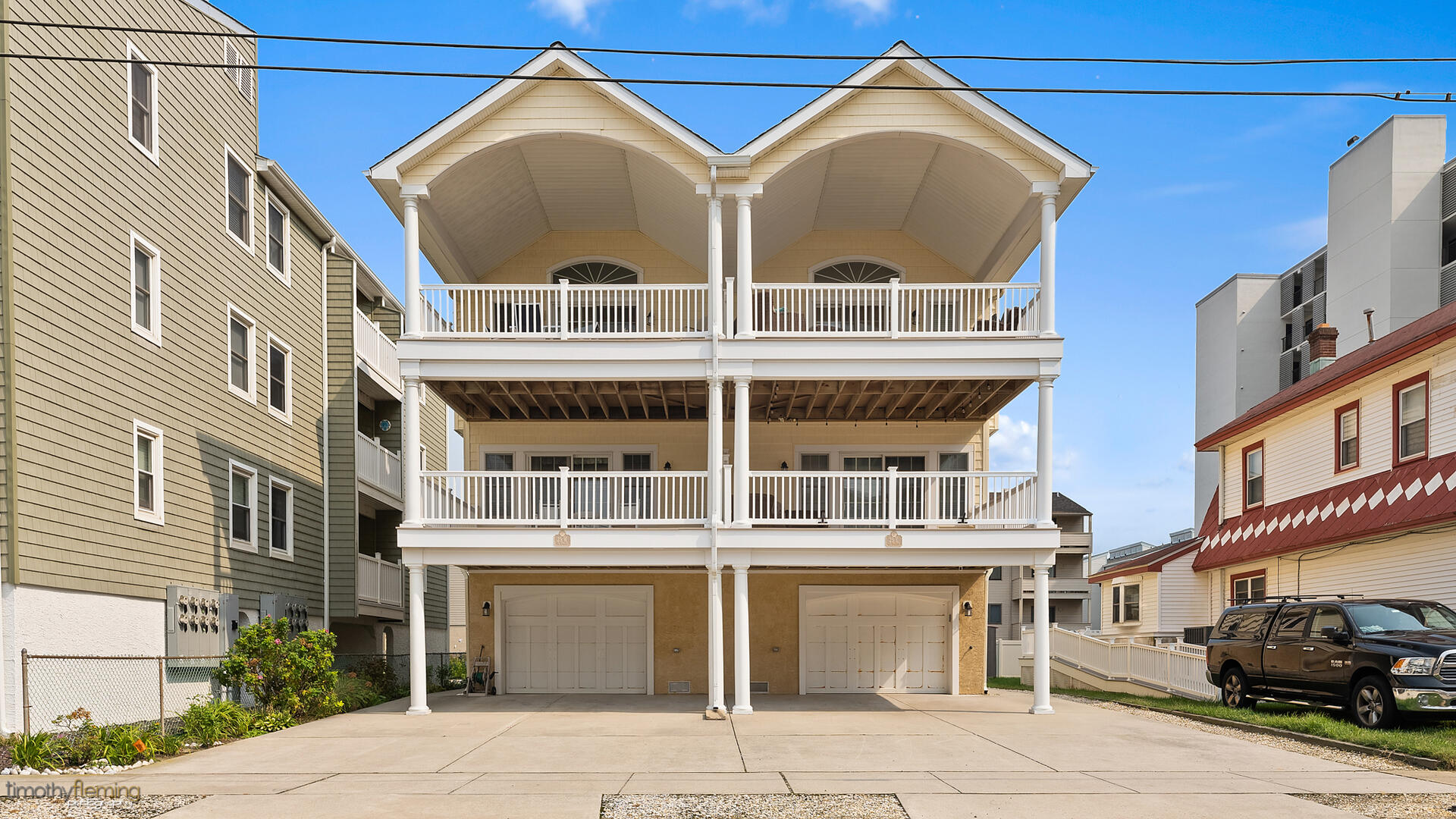 Long & Foster Vacation Rentals-25 36th Street West-image-1