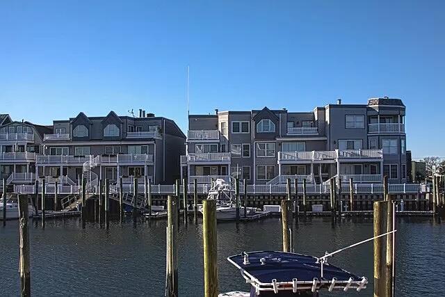 Long & Foster Vacation Rentals-1534 Yacht Ave #4-image-1