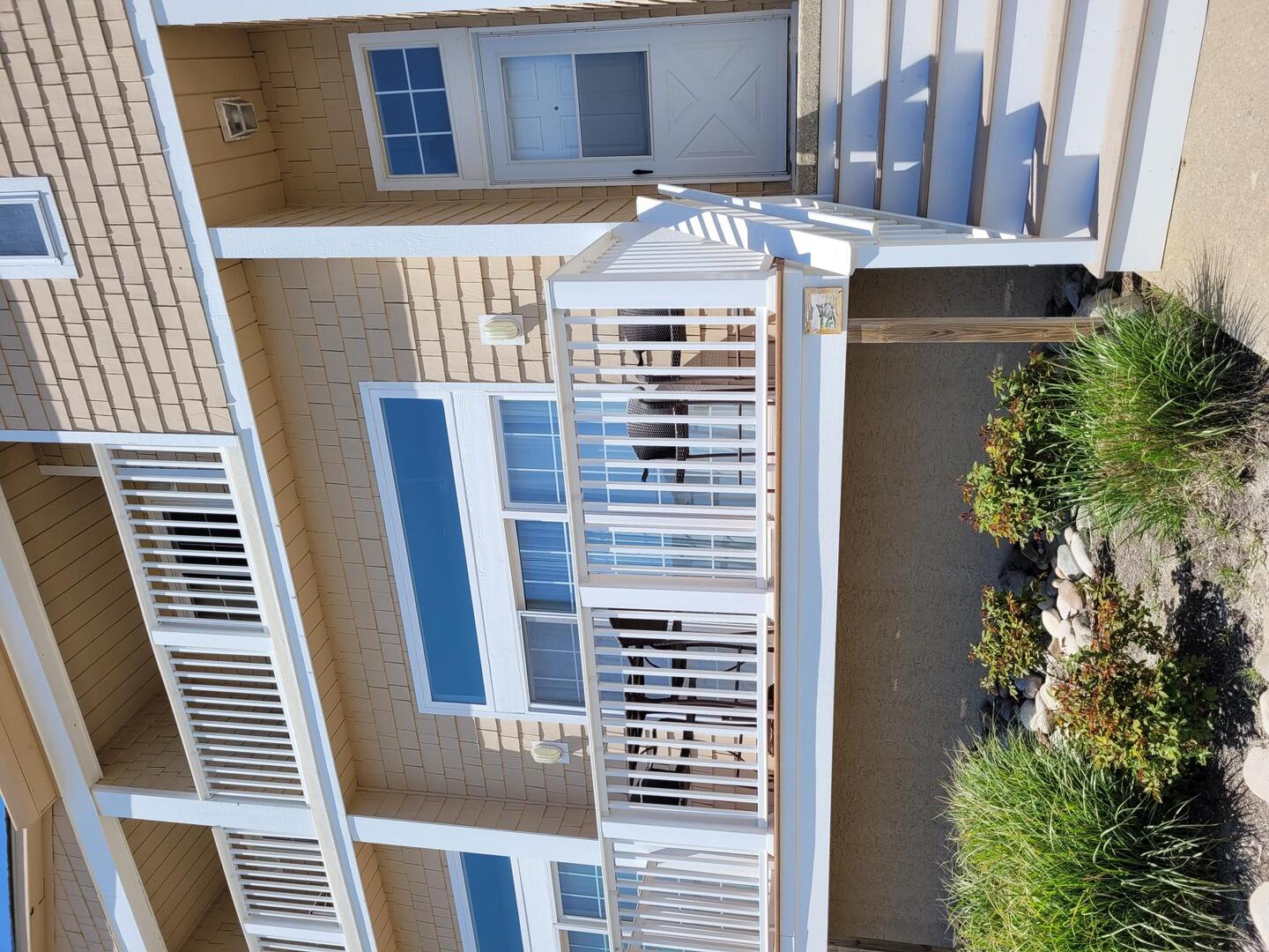 Front Door off Beach Ave