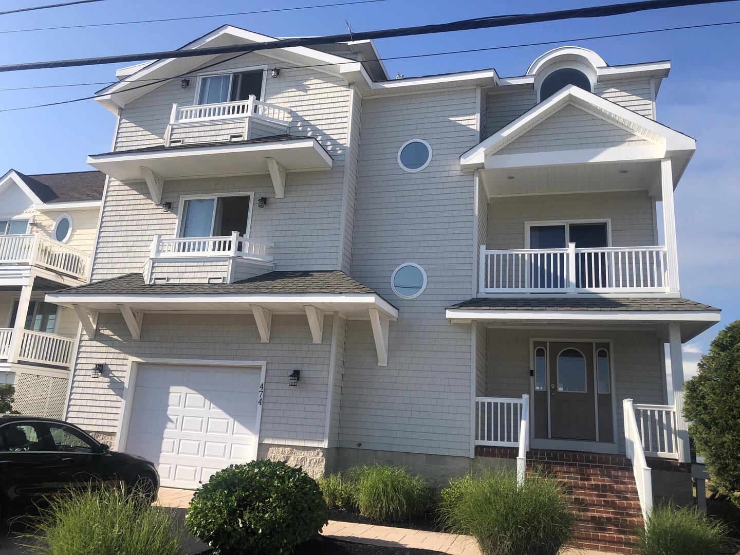 Long & Foster Vacation Rentals-474 Old Avalon Blvd.-image-1