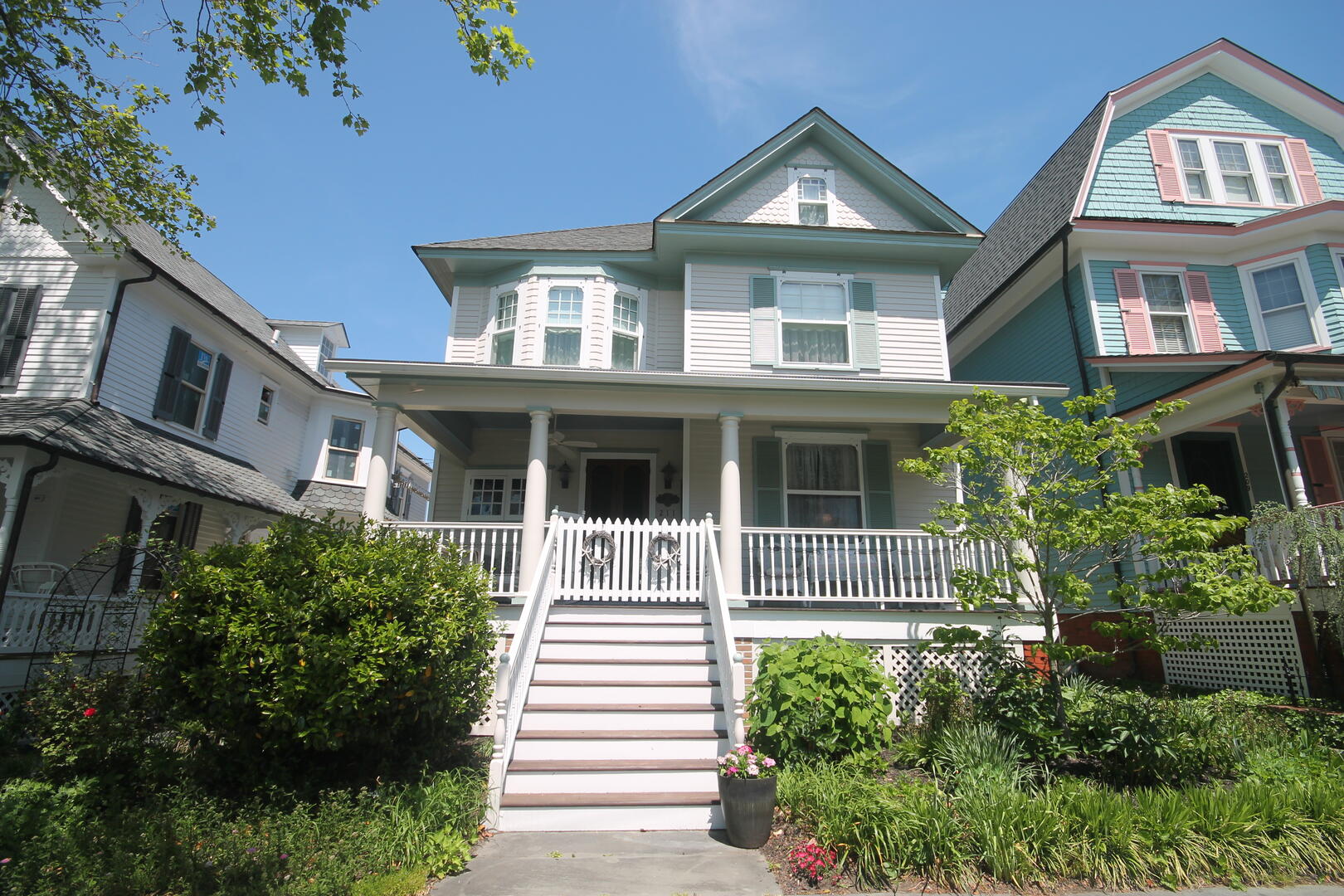 Long & Foster Vacation Rentals-211 Perry St.-image-1