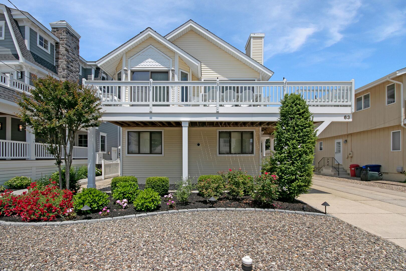 Long & Foster Vacation Rentals-63 33rd Street-image-1