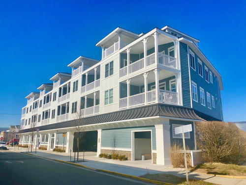 Long & Foster Vacation Rentals-33 42nd Street #303-image-1