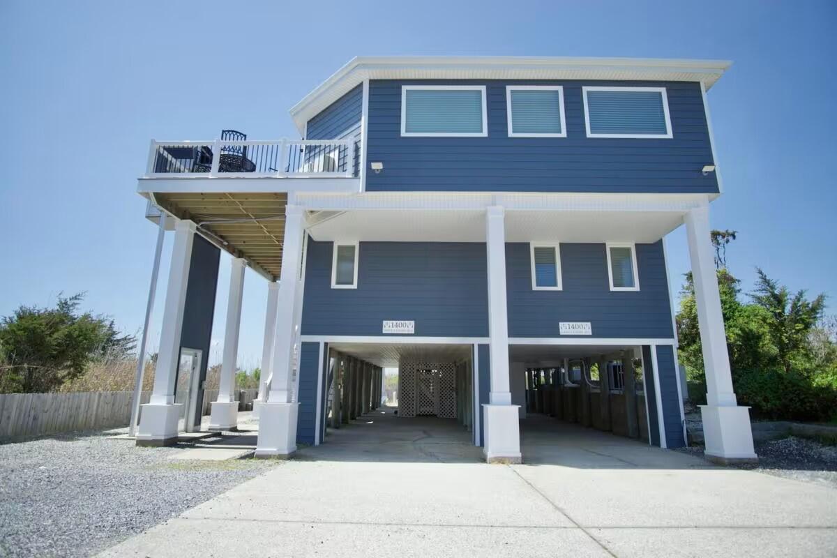 Long & Foster Vacation Rentals-1400 Landis Avenue East-image-1