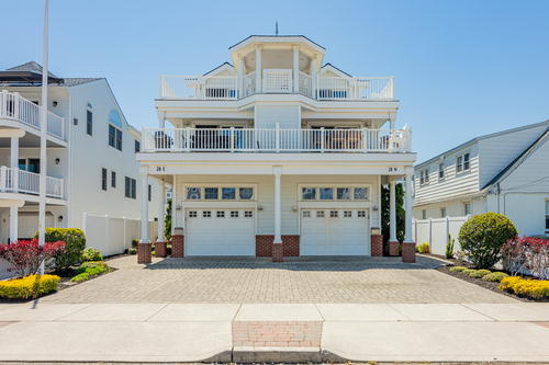 28 53rd Street East | Sea Isle City, NJ | Long & Foster Vacation