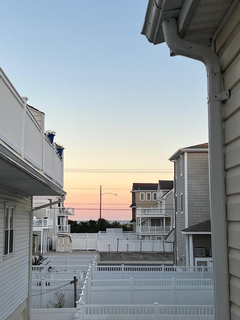 Long & Foster Vacation Rentals-4911 Landis Ave 2nd Floor-image-1