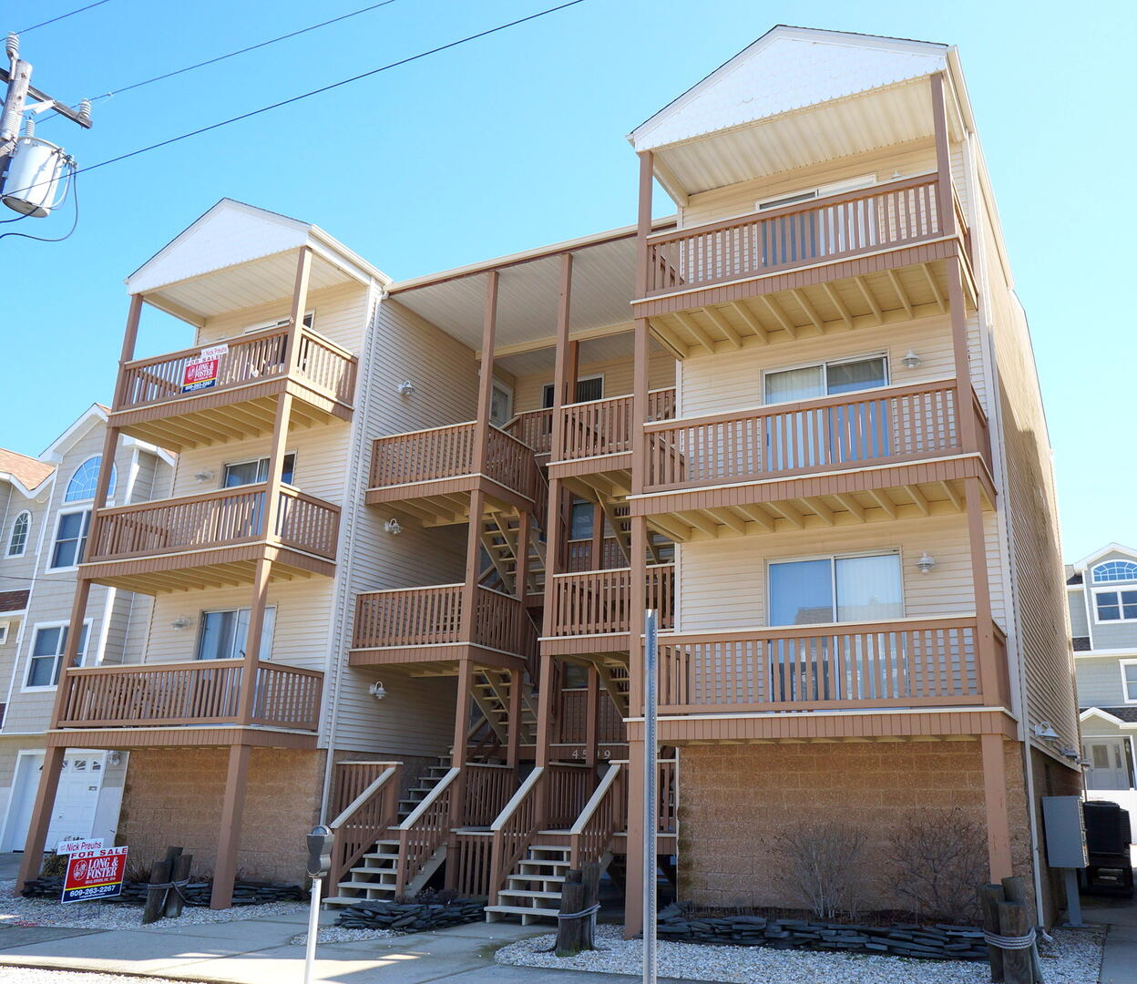 Long & Foster Vacation Rentals-4509 Landis Avenue Unit A-image-1