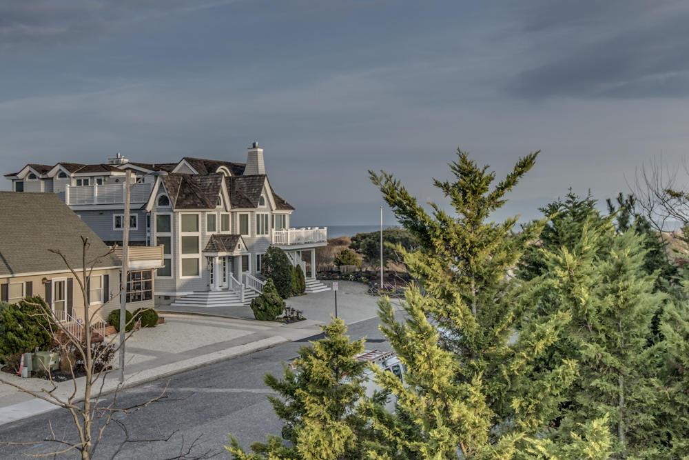 Long & Foster Vacation Rentals-5909 Dune Drive-image-1
