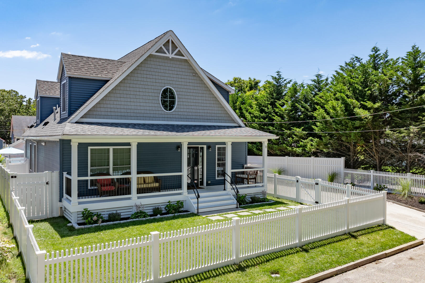 Long & Foster Vacation Rentals-18 Cedarbrook Rd-image-1