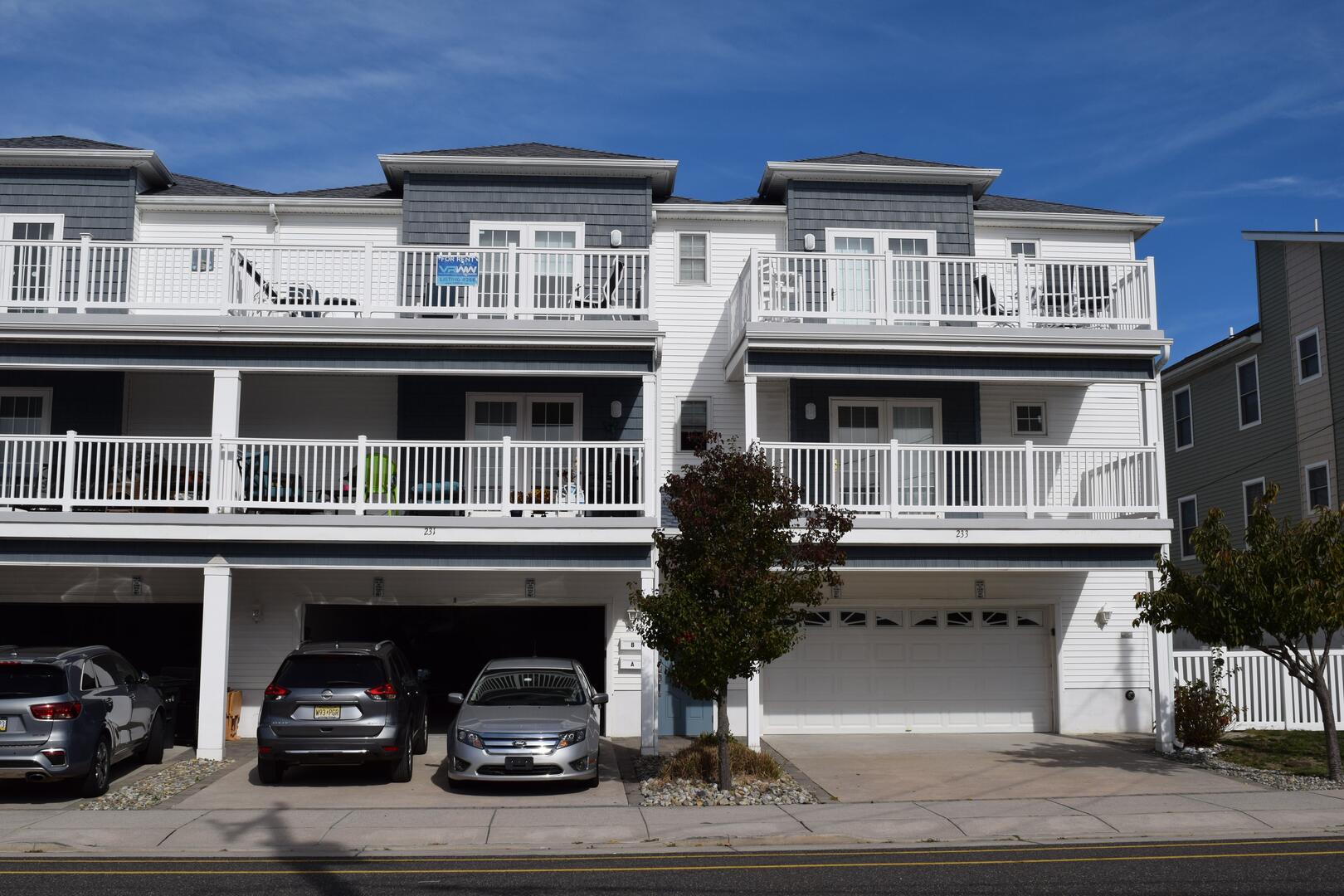 Long & Foster Vacation Rentals-231 B East Leaming Avenue-image-1