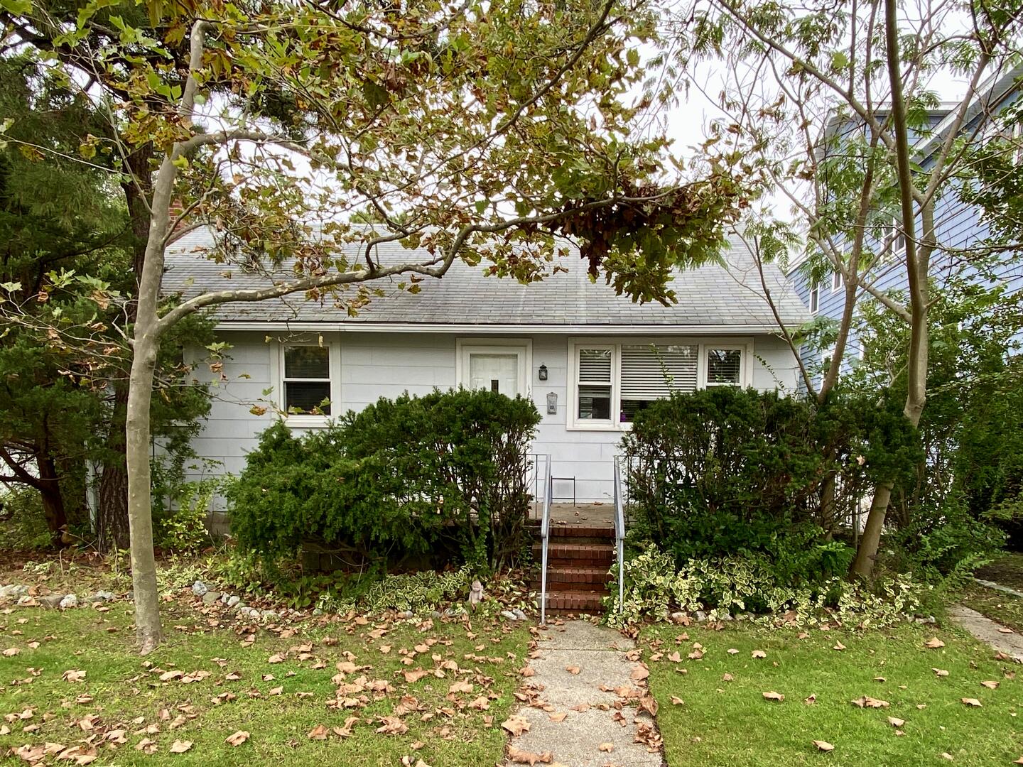 Long & Foster Vacation Rentals-161 24th Street-image-1