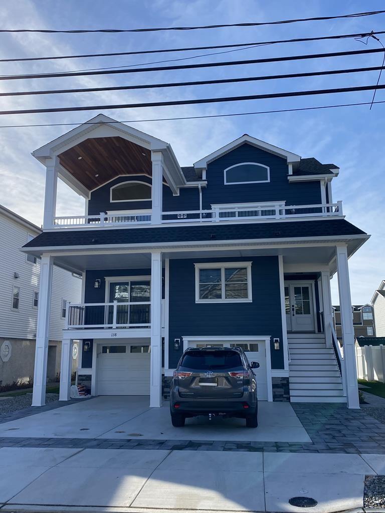 Long & Foster Vacation Rentals-138 66th Street-image-1