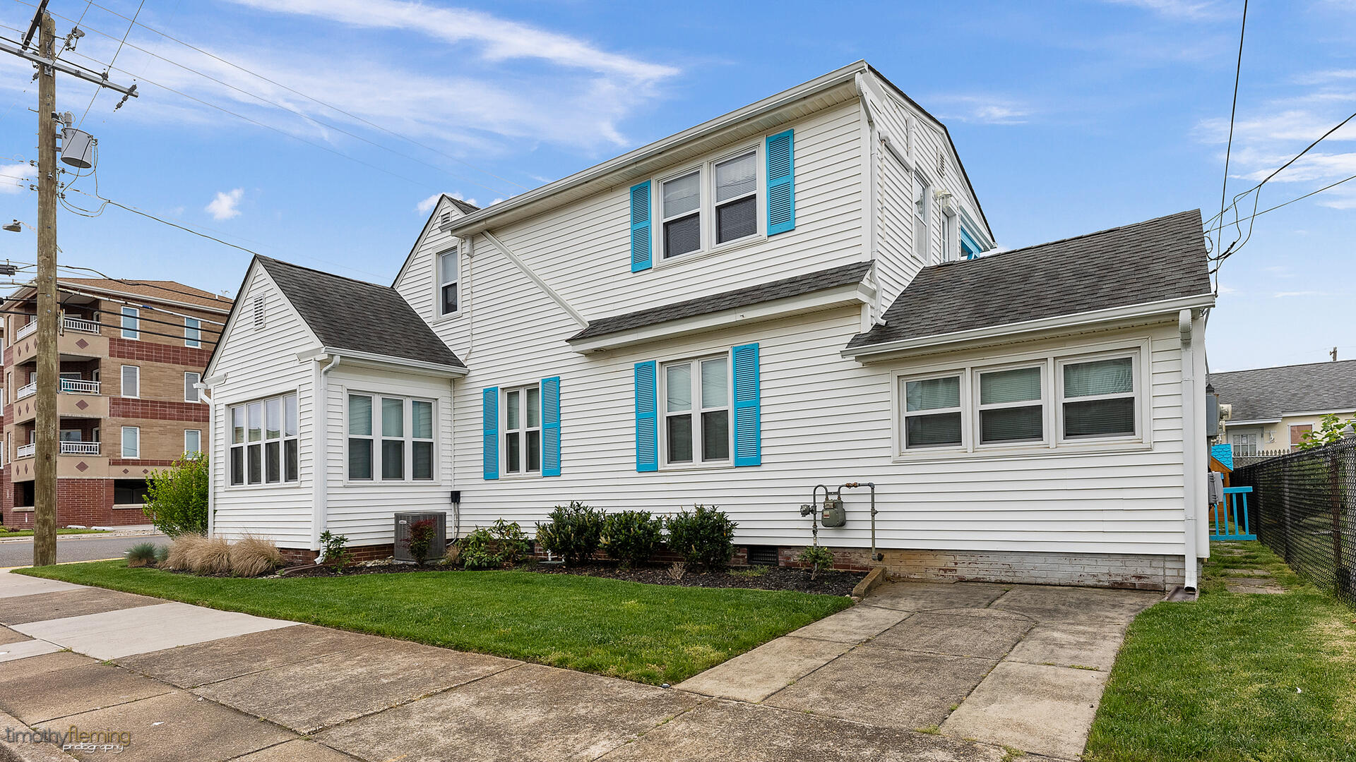 Long & Foster Vacation Rentals-5700 Atlantic Ave., 2nd Floor-image-1
