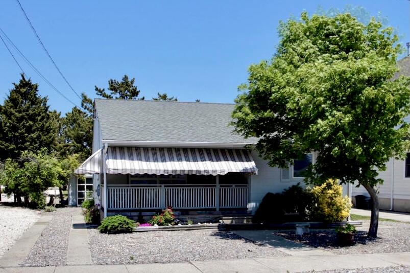 Long & Foster Vacation Rentals-149 19th Street-image-1