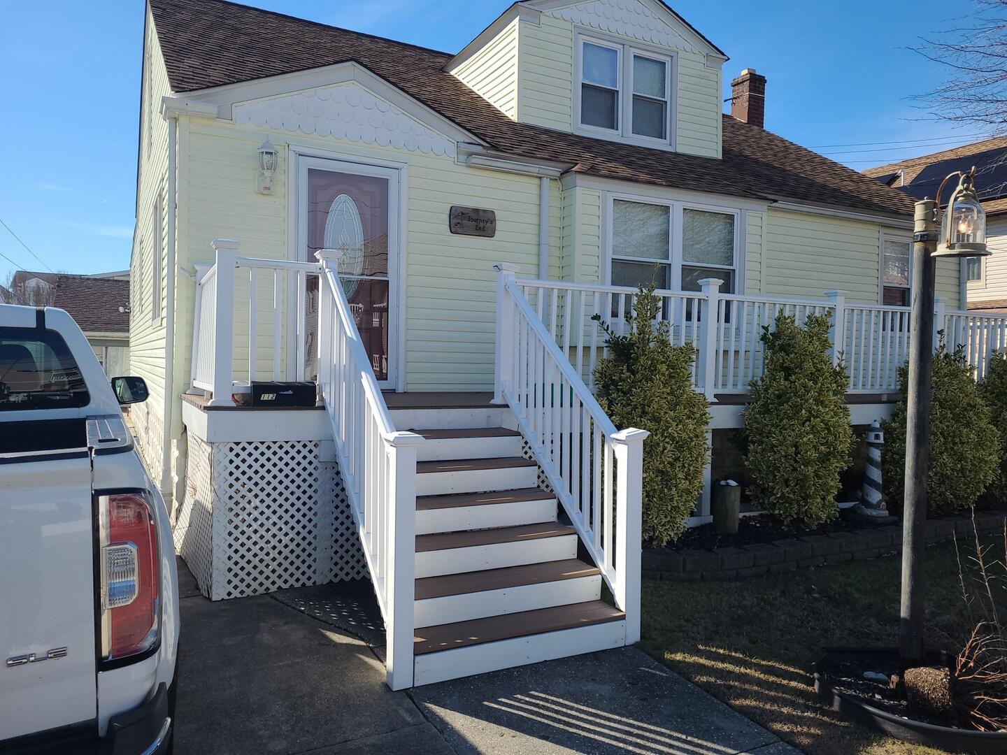 Long & Foster Vacation Rentals-112 E 18th Avenue-image-1
