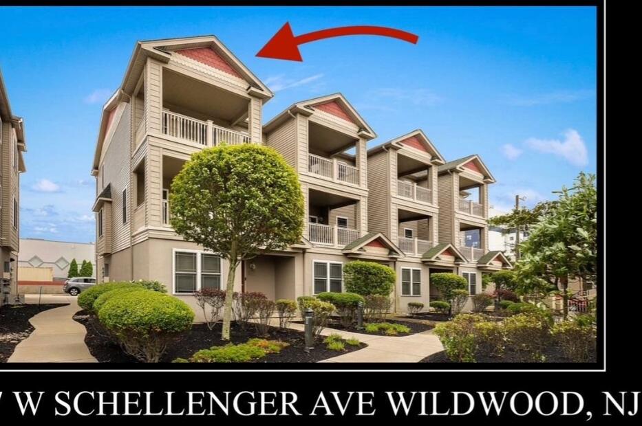 Long & Foster Vacation Rentals-127 W Schellenger Avenue-image-1