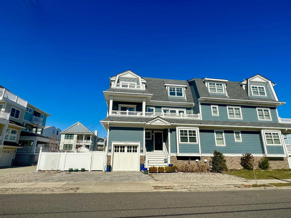 Long & Foster Vacation Rentals-4700 Pleasure Ave South-image-1