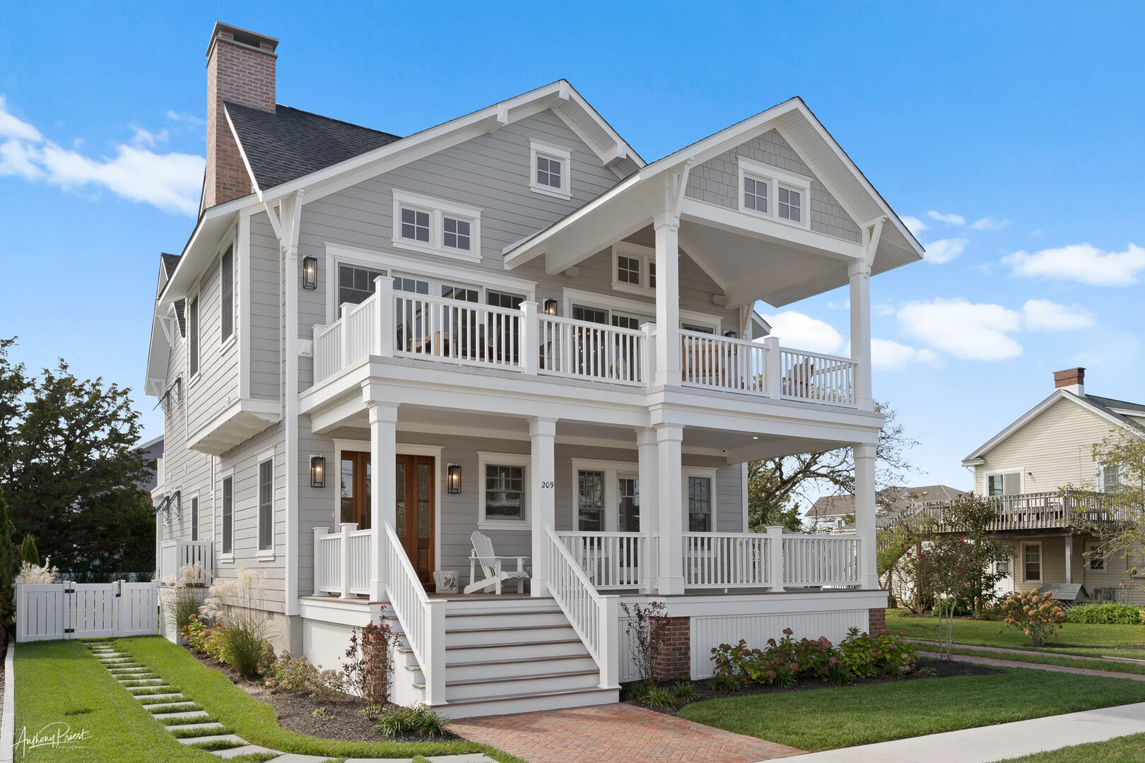 Long & Foster Vacation Rentals-209 104th Street-image-1