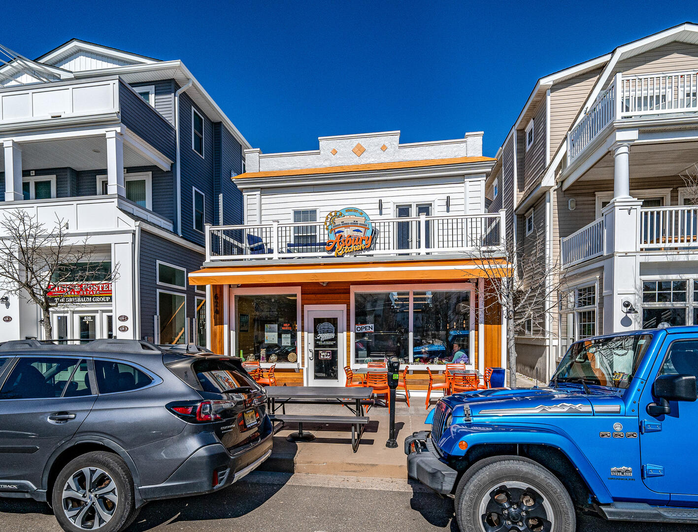 Long & Foster Vacation Rentals-624 Asbury Ave., 2nd Floor-image-1