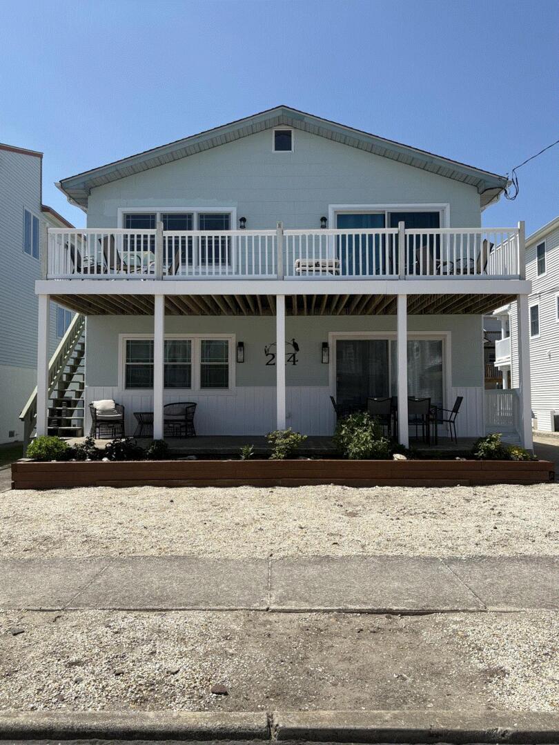 Long & Foster Vacation Rentals-214 78th Street 1st Floor-image-1
