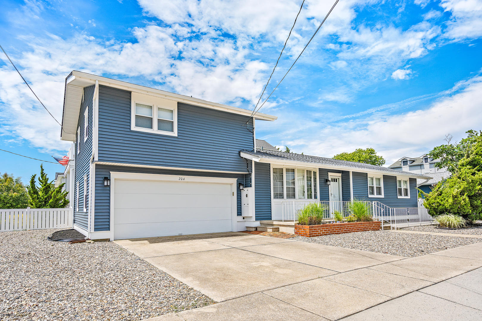 Long & Foster Vacation Rentals-204 18th Street-image-1