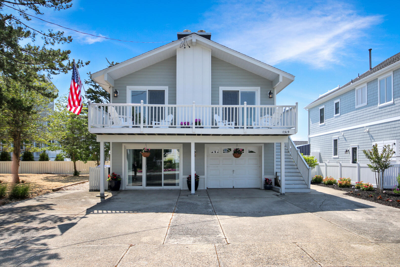 Long & Foster Vacation Rentals-6369 Ocean Drive-image-1