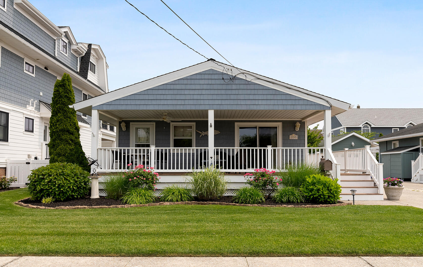Long & Foster Vacation Rentals-2045 First Ave-image-1