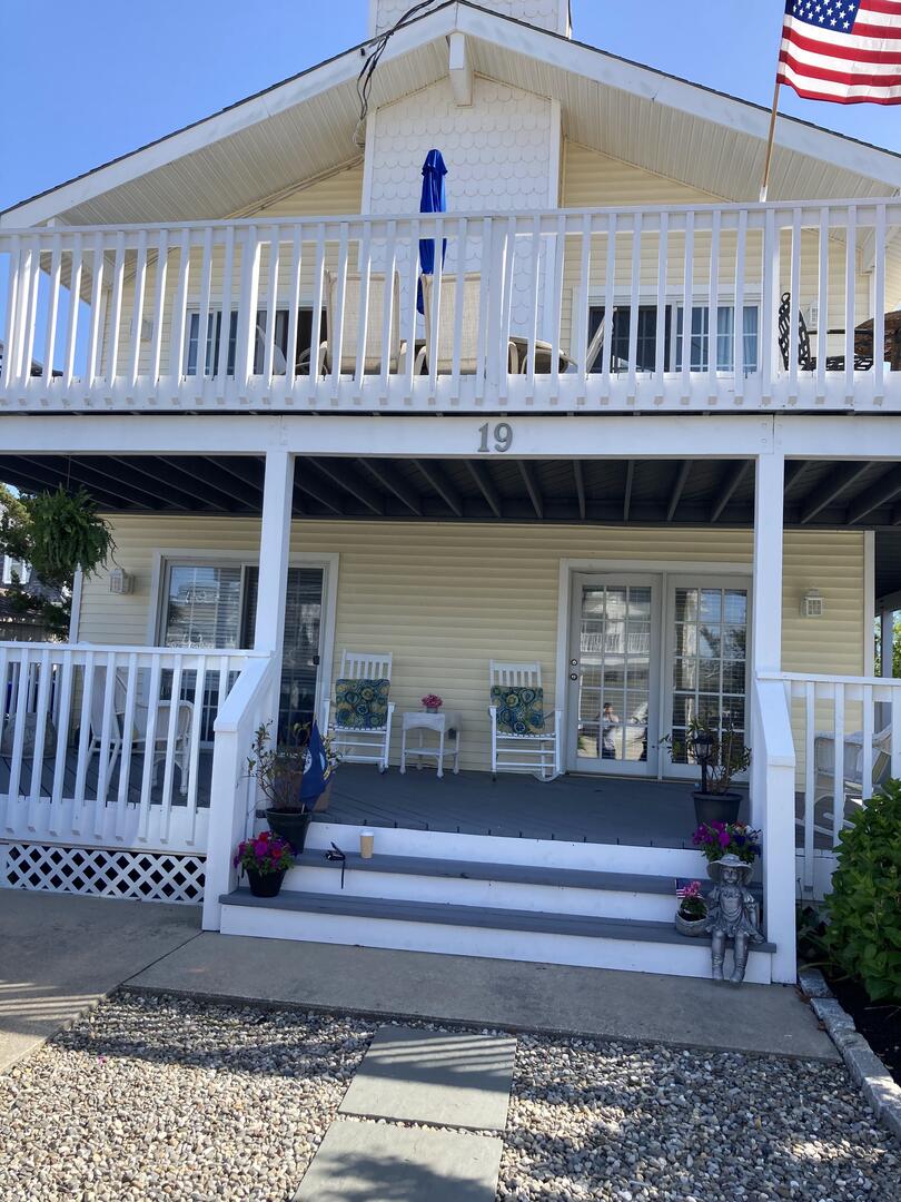 Long & Foster Vacation Rentals-19 E 21st Street-image-1