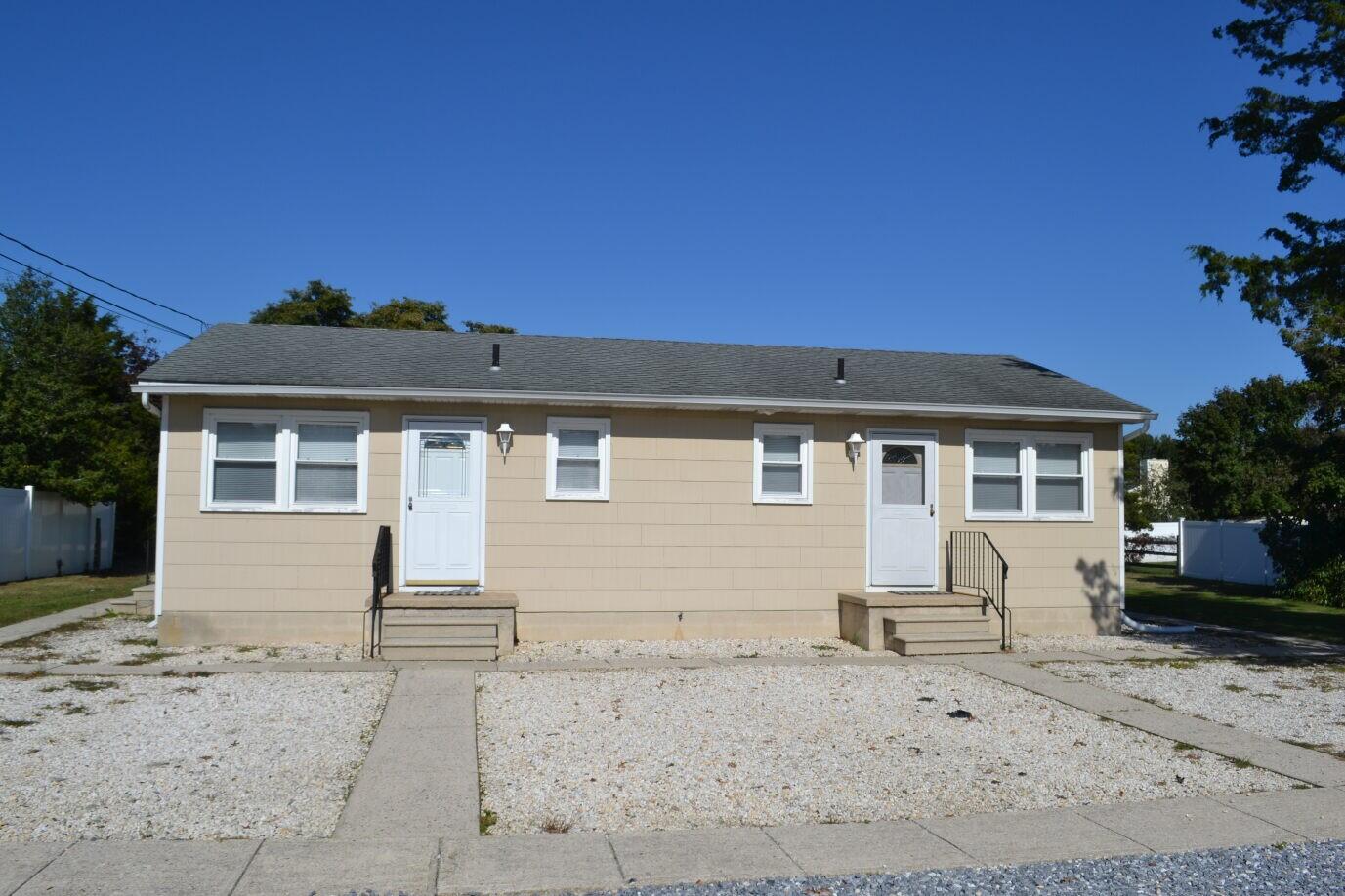 18 Avalon Blvd., West unit-SM196